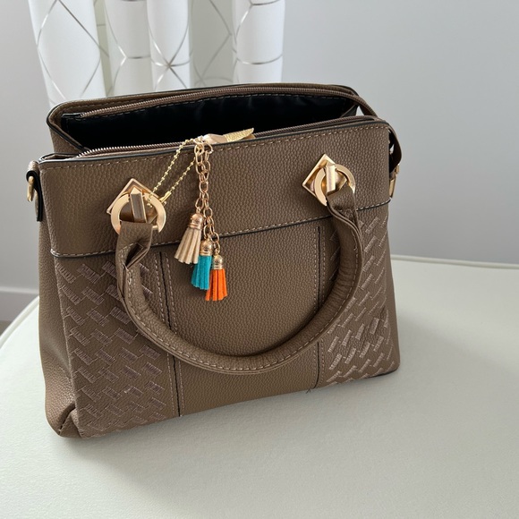 Woman bag - Picture 2 of 5